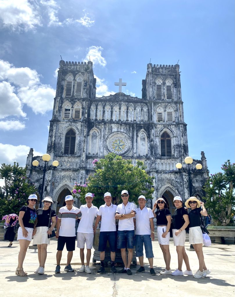 Tour Quy Nhơn Phú Yên Mũi Điện 1 Ngày: Khám Phá Trọn Vẹn Xứ Phú Yên